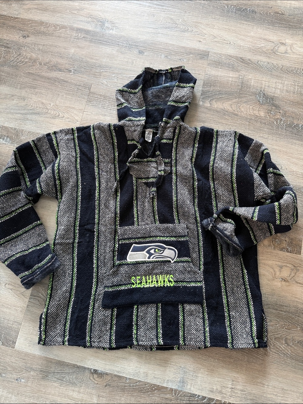 Seattle Seahawks  Hooded Pullover - Navy & Green sz xl